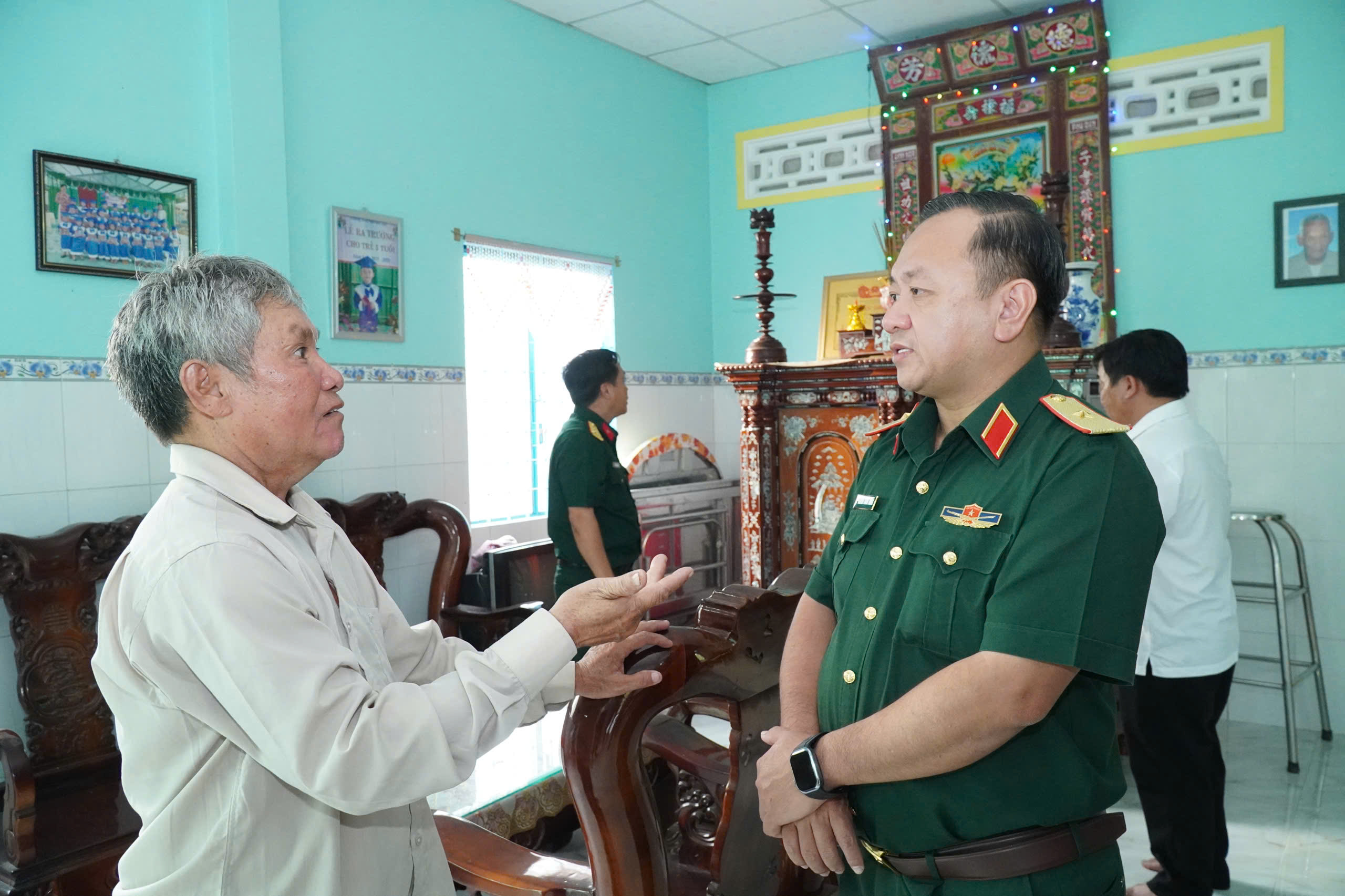 Quy tập thêm 9 hài cốt liệt sĩ tại Công viên Lê Thị Riêng, xác minh danh tính thân nhân liệt sĩ Huỳnh Văn Quên - Ảnh 7.