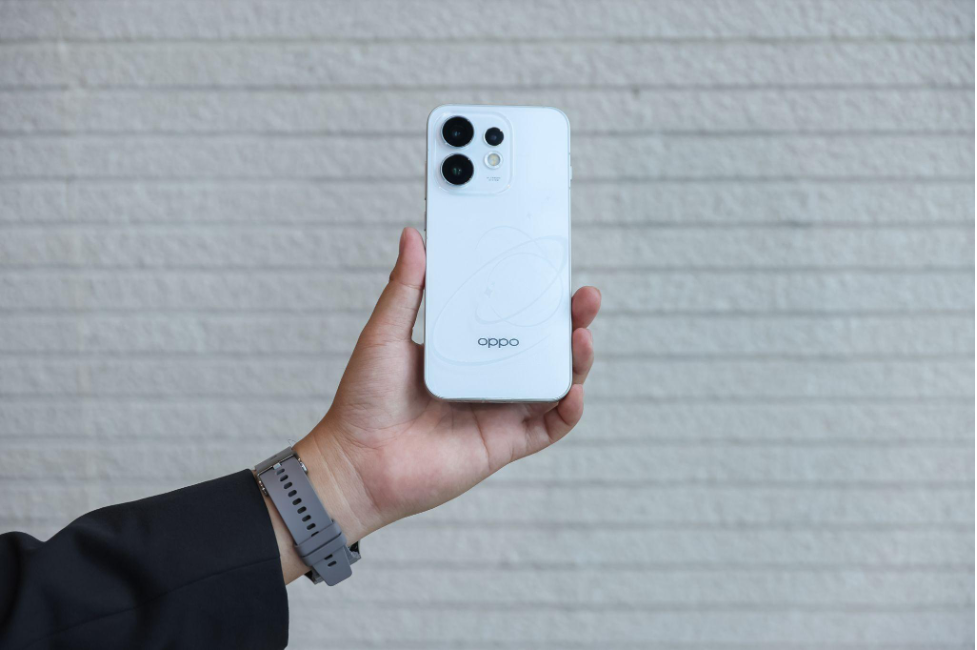 OPPO Reno16 có bộ công cụ AI toàn diện giúp Gen Z bắt kịp mọi xu hướng- Ảnh 1.