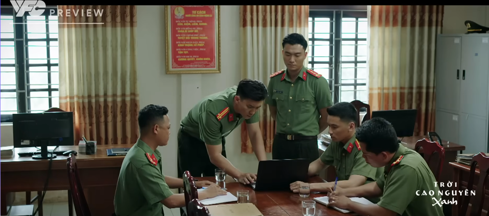 Trời Cao Nguyên Xanh - Tập 3: Quang Tuấn Và Đồng Đội Mật Phục Truy Bắt Đối Tượng Lý 13 Trời Cao Nguyên Xanh - Tập 3: Quang Tuấn Và Đồng Đội Mật Phục Truy Bắt Đối Tượng Lý - Ảnh 4.