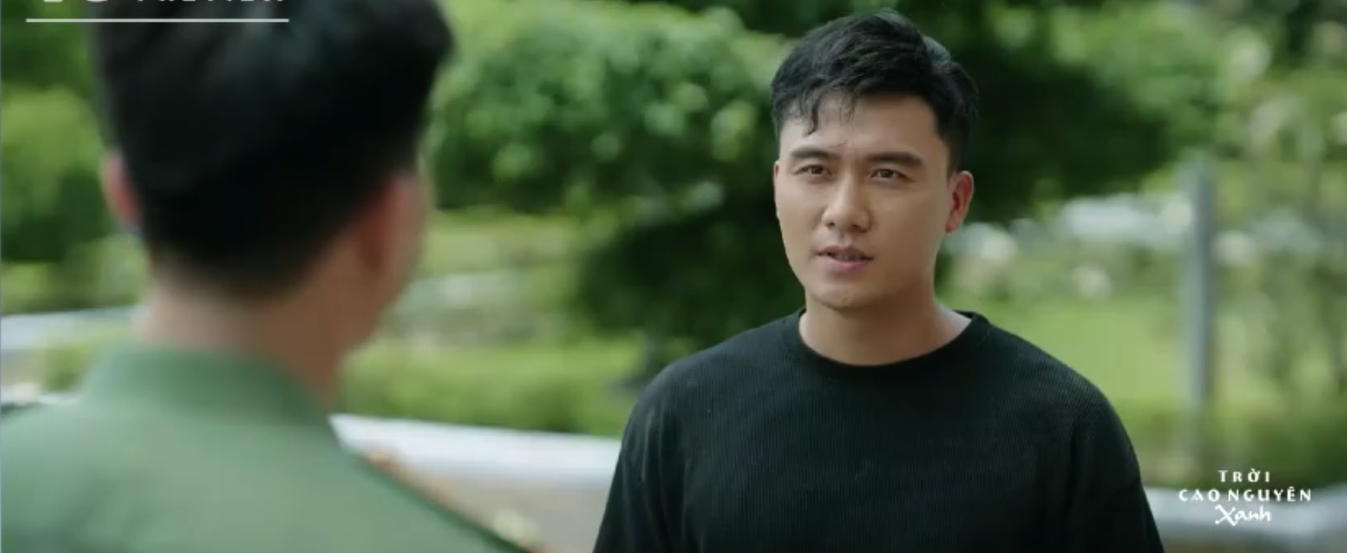 Trời Cao Nguyên Xanh - Tập 4: Tuấn Đối Mặt Lựa Chọn Sinh Tử, Ngọc Anh Bị Ép Vận Chuyển Bom 10 'Trời Cao Nguyên Xanh' Tập 4: Tuấn Đối Mặt Lựa Chọn Sinh Tử, Ngọc Anh Bị Ép Vận Chuyển Bom - Ảnh 1.