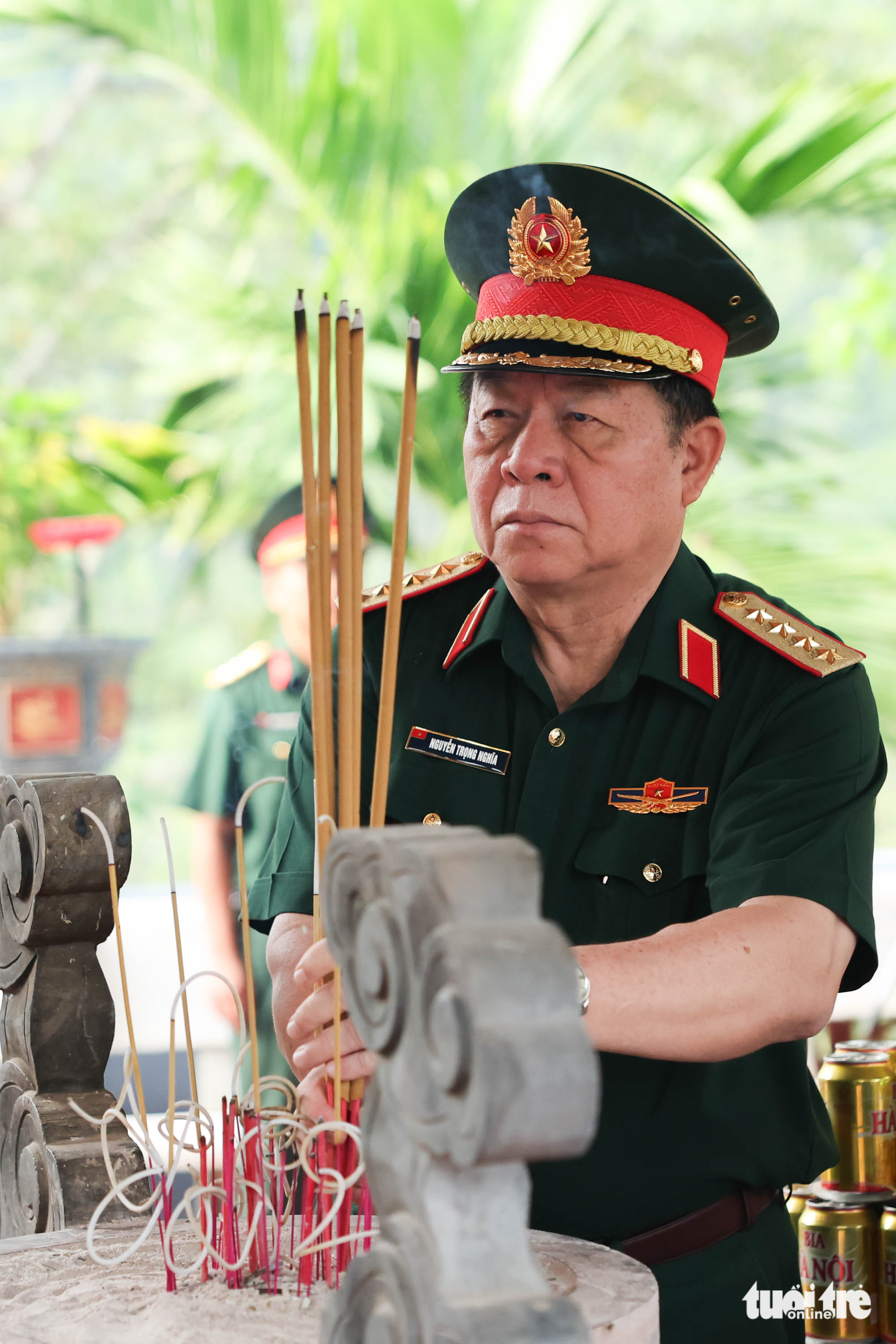 Đại tướng Nguyễn Trọng Nghĩa viếng liệt sĩ tại Mặt trận Vị Xuyên- Ảnh 3.