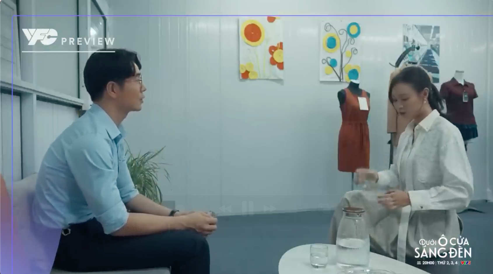 Dưới Ô Cửa Sáng Đèn - Tập 27: Sơn Liên Tục Thả Thính Diệu, Sinh Bỏ Ghế Giám Đốc Đi Làm Bảo Vệ 10 Dưới Ô Cửa Sáng Đèn - Tập 27: Sơn Liên Tục Thả Thính Diệu, Sinh Bỏ Ghế Giám Đốc Đi Làm Bảo Vệ- Ảnh 1.