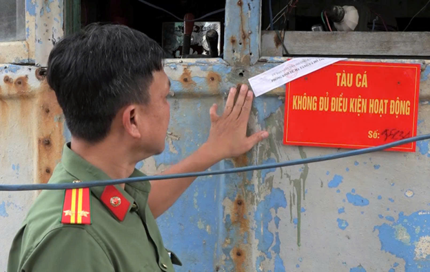 Chủ tàu cá vi phạm IUU có thể bị xử phạt đến 1 tỷ đồng hoặc bị xử lý hình sự - Ảnh 1.