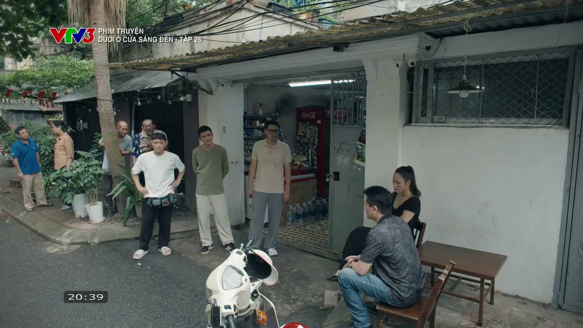 Dưới Ô Cửa Sáng Đèn - Tập 26: Nhìn Diệu Lên Xe Sang Của Sơn, Sinh Vừa Cay, Vừa Tự Ti- Ảnh 8.