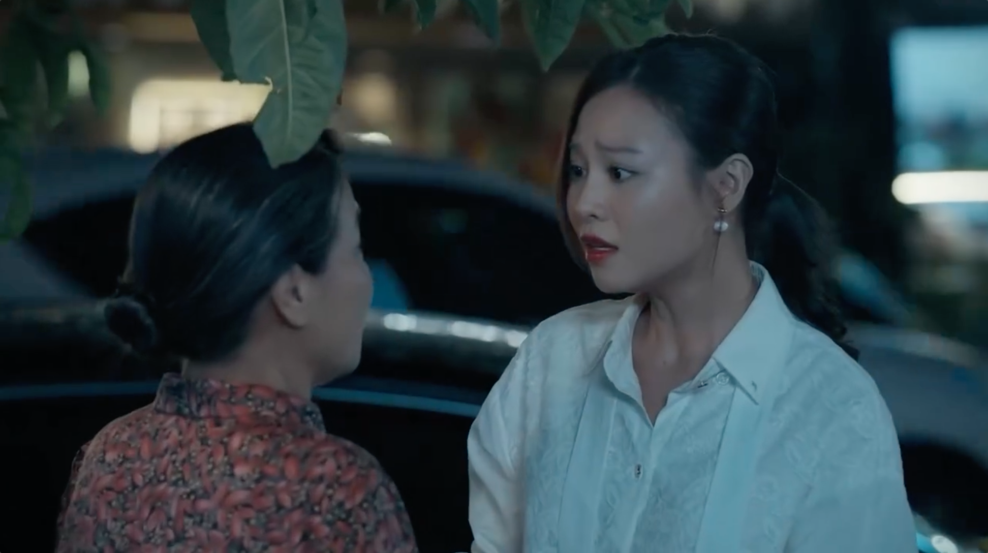 Dưới Ô Cửa Sáng Đèn - Tập 27: Sinh Giận Dỗi Khi Thấy Diệu Đi Với Sơn, Sau Đó Lại Nhắn Tin Xin Lỗi 22 Dưới Ô Cửa Sáng Đèn - Tập 27: Sinh Giận Lẫy Khi Thấy Diệu Đi Với Sơn, Sau Đó Lại Nhắn Tin Xin Lỗi - Ảnh 12.