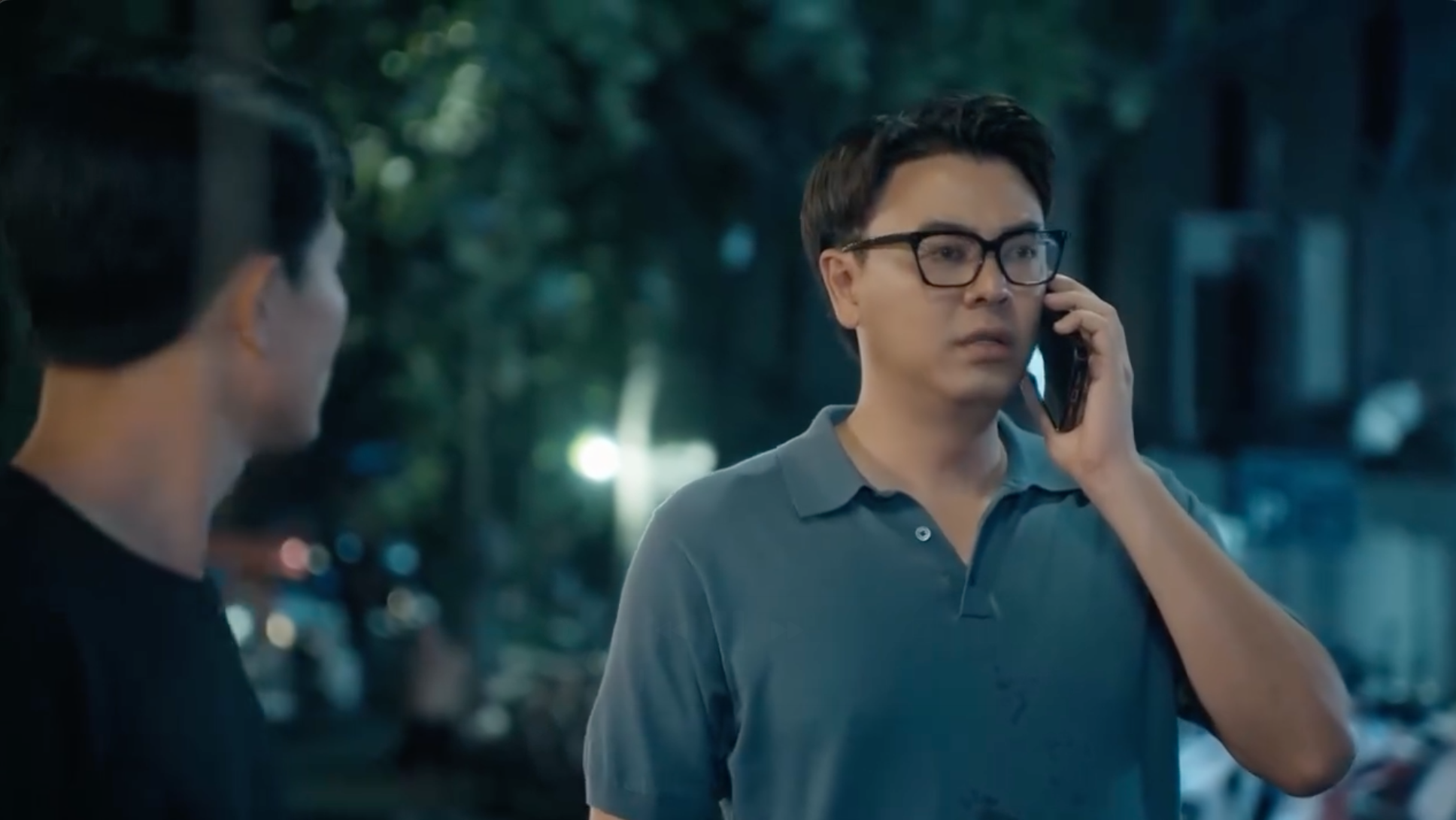 Dưới Ô Cửa Sáng Đèn - Tập 27: Sinh Giận Dỗi Khi Thấy Diệu Đi Với Sơn, Sau Đó Lại Nhắn Tin Xin Lỗi 24 Dưới Ô Cửa Sáng Đèn - Tập 27: Sinh Giận Lẫy Khi Thấy Diệu Đi Với Sơn, Sau Đó Lại Nhắn Tin Xin Lỗi - Ảnh 14.