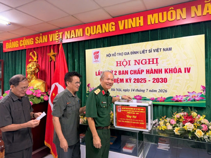 Ba hồi chuông chùa tri ân, nối dài hành trình ‘Gọi tên những vì sao đất nước’ - Ảnh 6.