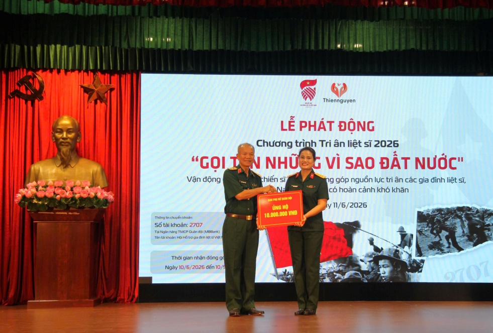 Ba hồi chuông chùa tri ân, nối dài hành trình ‘Gọi tên những vì sao đất nước’ - Ảnh 4.