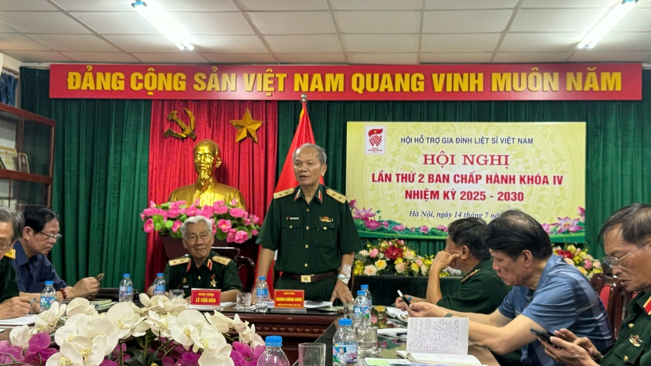 Ba hồi chuông chùa tri ân, nối dài hành trình ‘Gọi tên những vì sao đất nước’ - Ảnh 3.