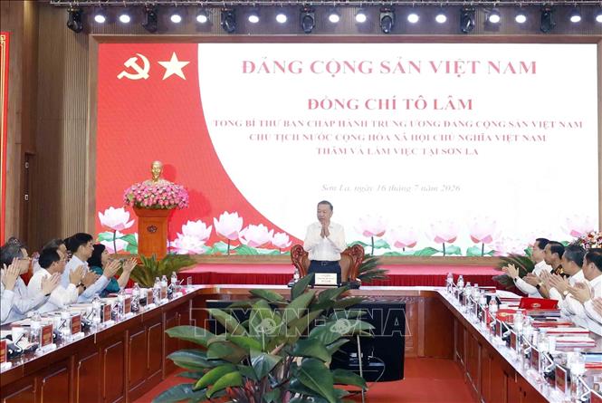Tổng Bí thư, Chủ tịch nước: Xây dựng Sơn La thành trung tâm nông nghiệp sinh thái, du lịch đặc sắc Tây Bắc - Ảnh 4.