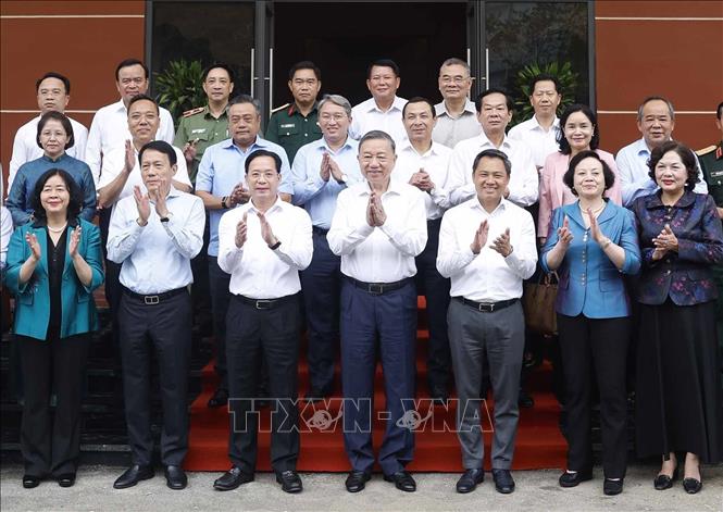 Tổng Bí thư, Chủ tịch nước: Xây dựng Sơn La thành trung tâm nông nghiệp sinh thái, du lịch đặc sắc Tây Bắc - Ảnh 6.