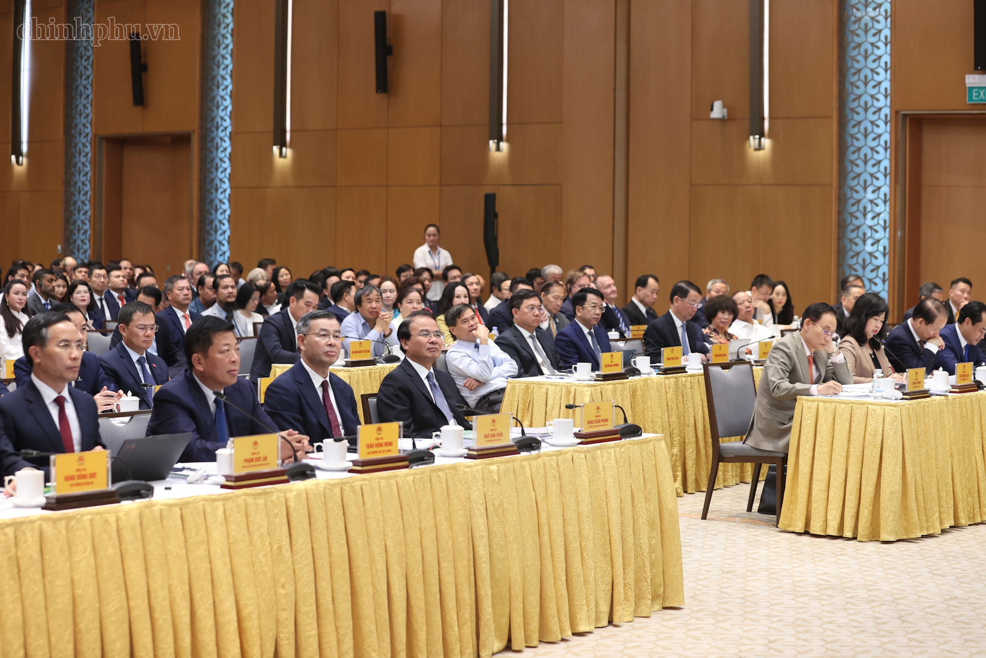 Thủ tướng: Kiến nghị của doanh nghiệp phải được xử lý đến cùng và tất cả câu trả lời phải được công khai- Ảnh 4.