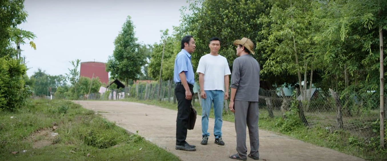 Trời Cao Nguyên Xanh - Tập 11: Tuấn Quyết Đưa Điện Về Làng Dù Gặp Nhiều Trở Ngại 20 Trời Cao Nguyên Xanh - Tập 11: Tuấn Quyết Đưa Điện Về Làng Dù Gặp Nhiều Trở Ngại - Ảnh 10.