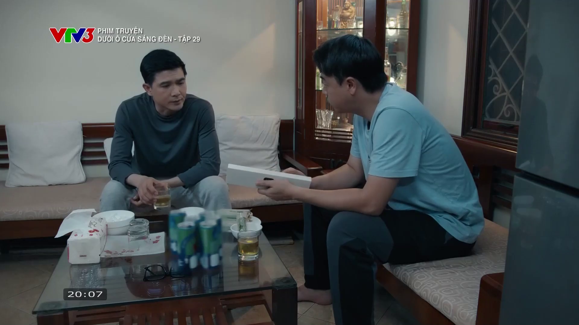 Dưới Ô Cửa Sáng Đèn - Tập 29: Có Công Việc Mới, Sinh - Diệu 'Tình Cảm' Trở Lại 10 Dưới Ô Cửa Sáng Đèn - Tập 29: Có Công Việc Mới, Sinh - Diệu 'Tình Cảm' Trở Lại- Ảnh 1.
