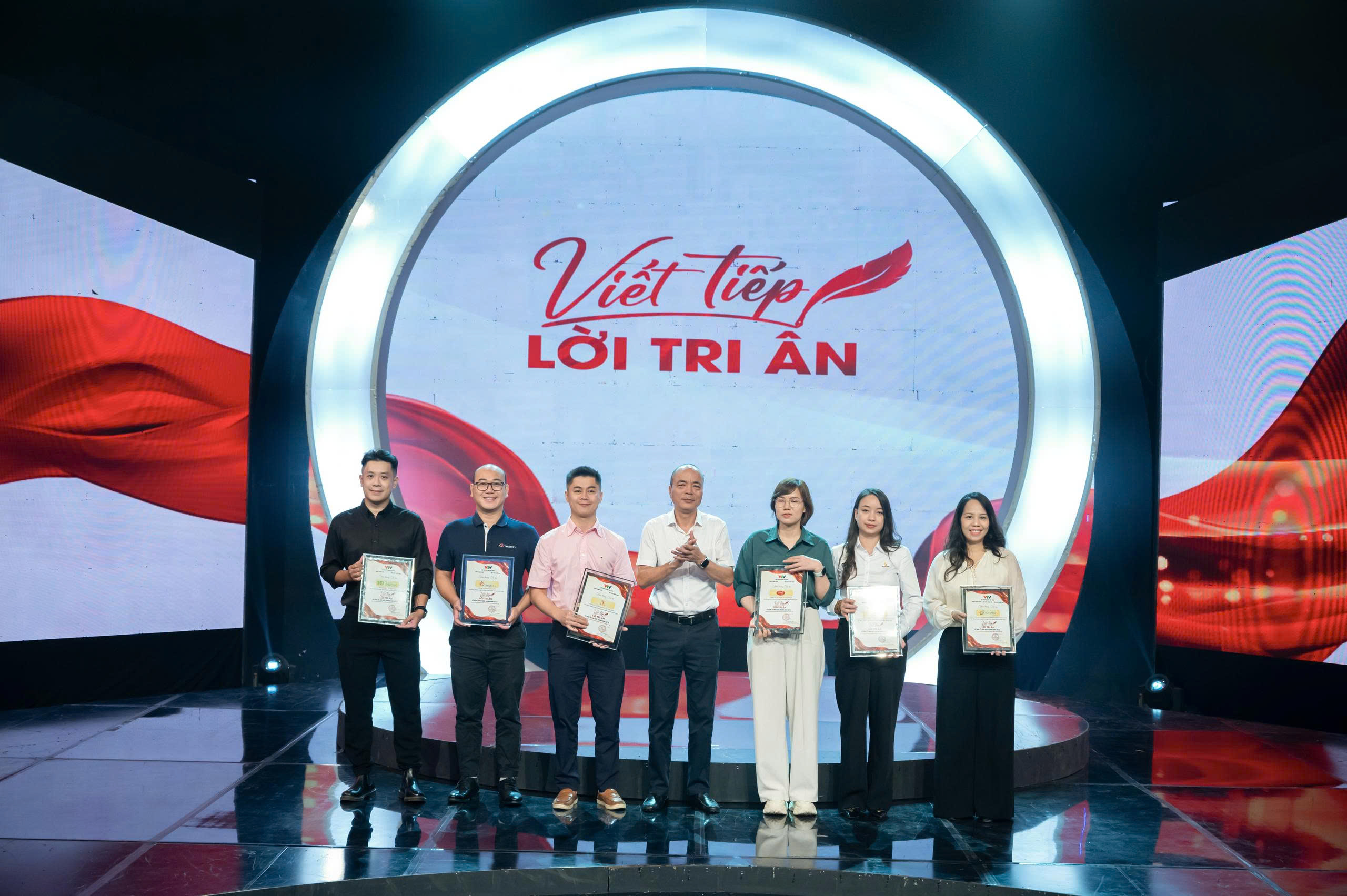 Viết tiếp lời tri &acirc;n: K&yacute; ức lịch sử được g&igrave;n giữ từ những người l&agrave;m truyền h&igrave;nh - Ảnh 11.