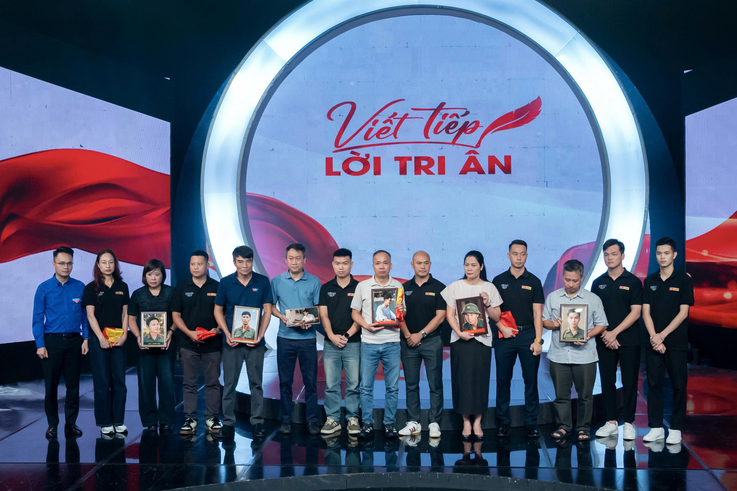 Viết tiếp lời tri &acirc;n: K&yacute; ức lịch sử được g&igrave;n giữ từ những người l&agrave;m truyền h&igrave;nh - Ảnh 8.