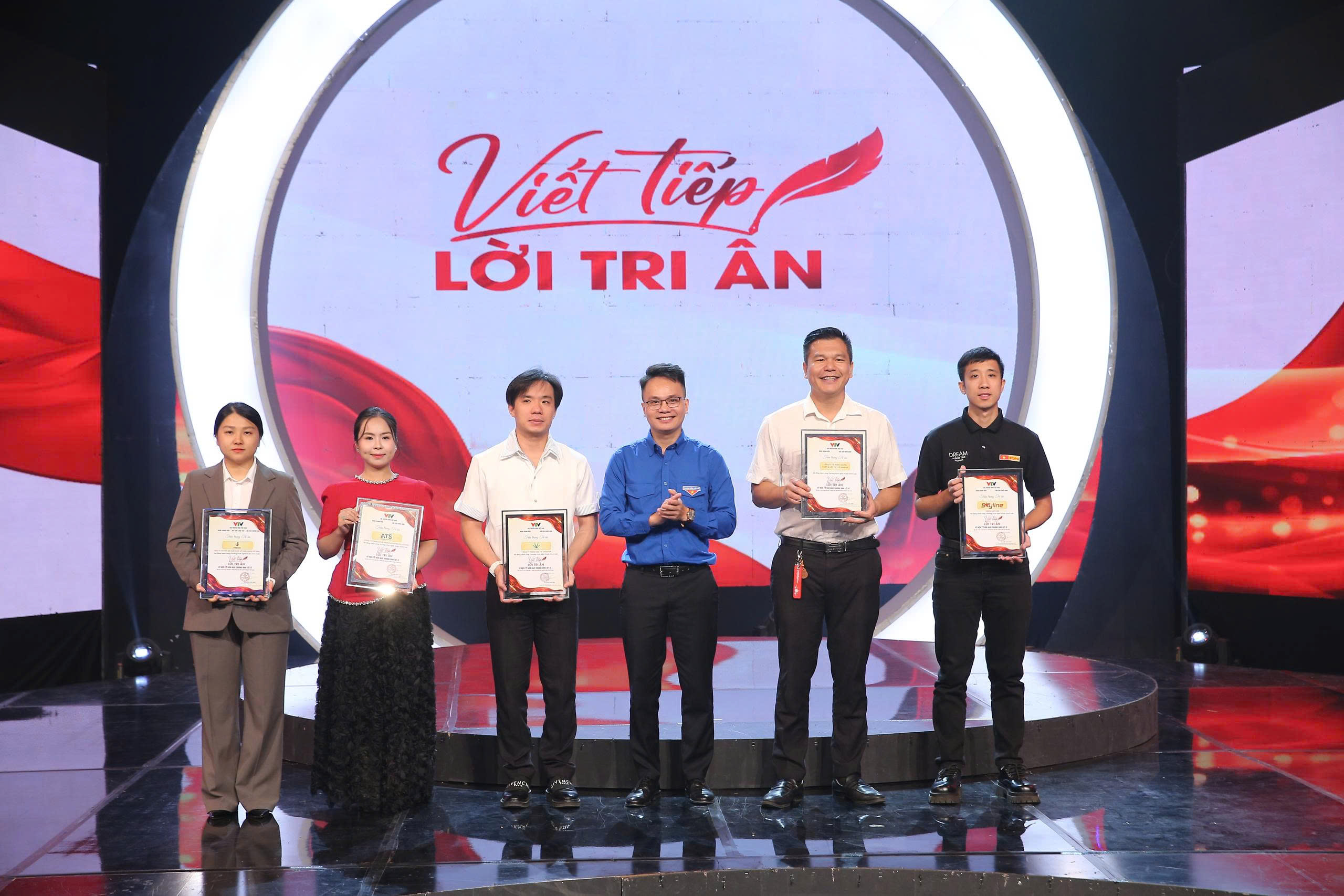 Viết tiếp lời tri &acirc;n: K&yacute; ức lịch sử được g&igrave;n giữ từ những người l&agrave;m truyền h&igrave;nh - Ảnh 12.