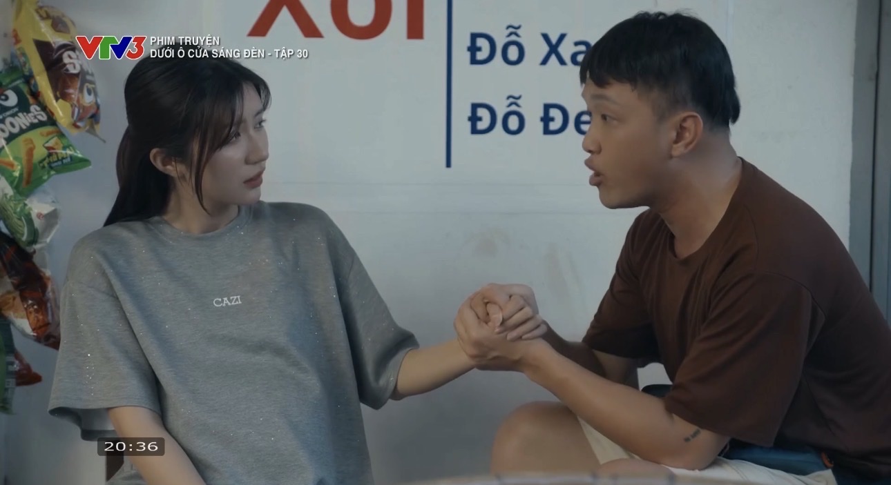 Dưới Ô Cửa Sáng Đèn - Tập 30: Bằng Tỏ Tình Thành Công Với Vân Sau Nhiều Năm Yêu Thầm 26 Duoi O Cua Sang Den Review Tap 3025 27709798487758954215480