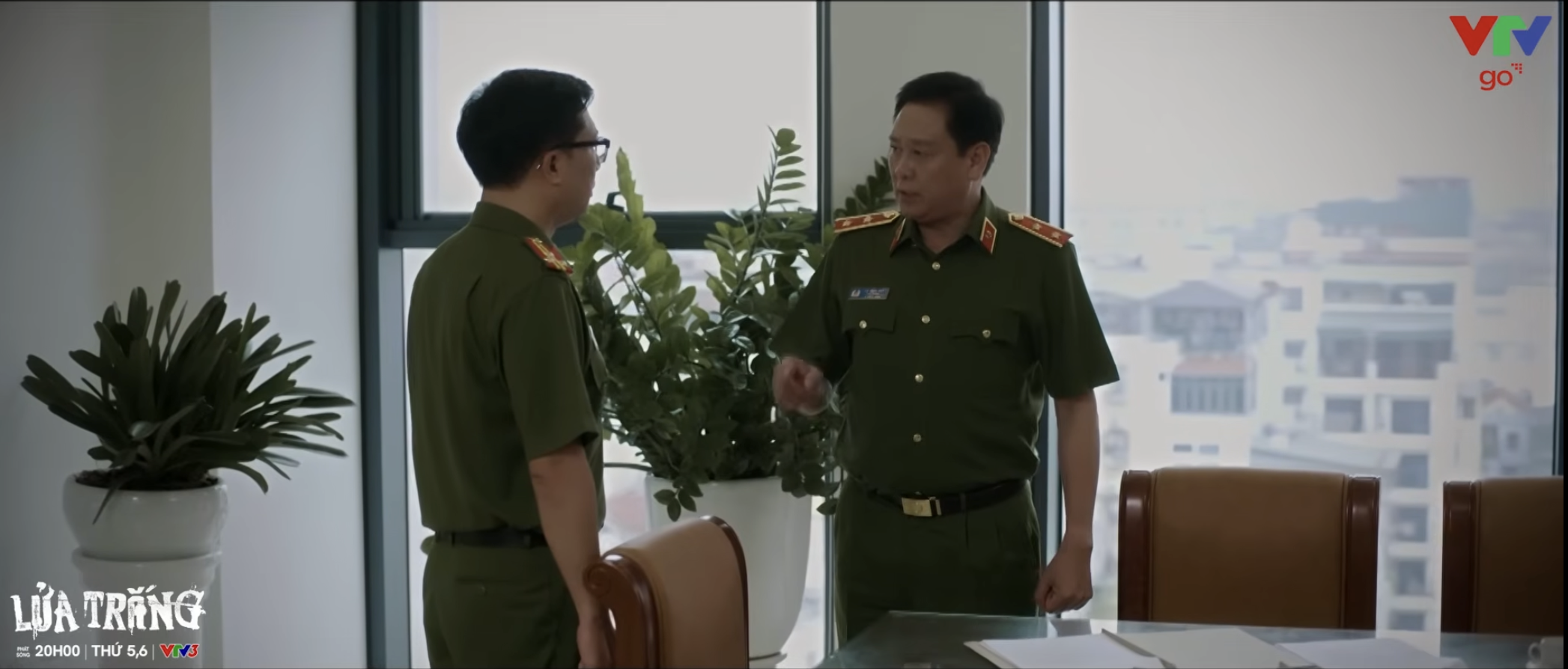 Lửa Trắng - Tập 11: Sương Ra Tay Với Lan, Trường Nổ Quyết Làm Rõ Cái Chết Của Em Trai 13 Lửa Trắng - Tập 11: Sương Ra Tay Với Lan, Trường Nổ Quyết Làm Rõ Cái Chết Của Em Trai - Ảnh 4.
