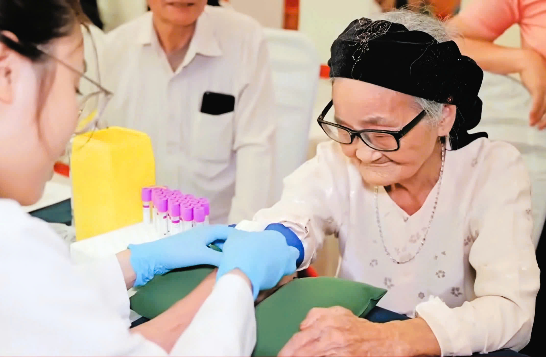 H&agrave;nh tr&igrave;nh vẽ lại ch&acirc;n dung của một thế hệ anh h&ugrave;ng- Ảnh 5.