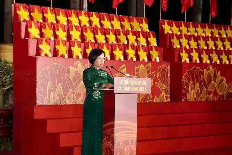 Thanh ni&ecirc;n H&agrave; Nội tri &acirc;n kỷ niệm 79 năm ng&agrave;y Thương binh - liệt sĩ - Ảnh 4.