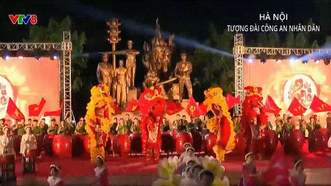 Nốt nhạc giữa l&ograve;ng Thủ đ&ocirc;: Khi chiến sĩ c&ocirc;ng an mang &acirc;m nhạc xuống phố- Ảnh 12.