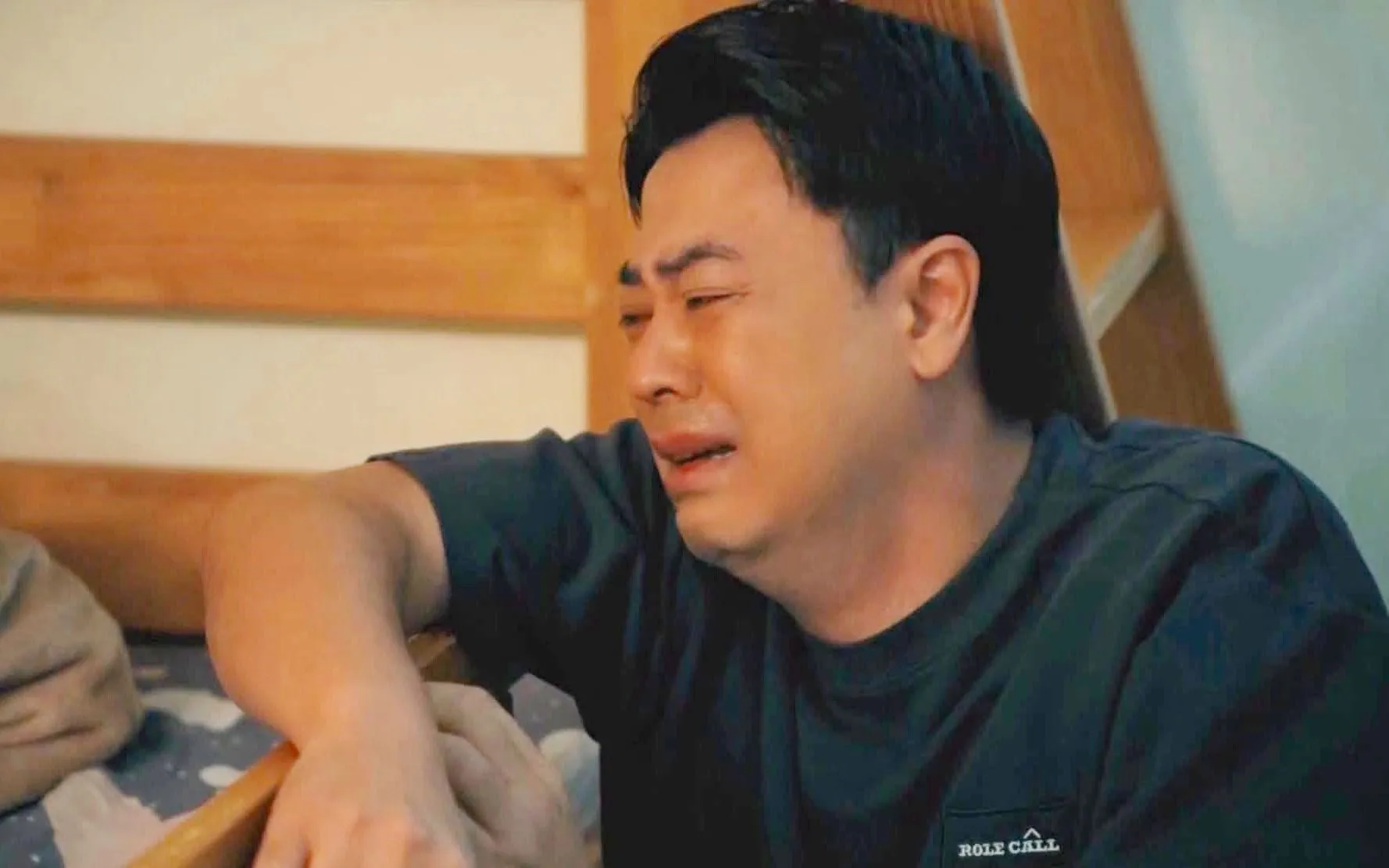 Dưới &ocirc; cửa s&aacute;ng đ&egrave;n - Tập 32: Nguyệt quyết định ở b&ecirc;n T&agrave;i - Ảnh 7.