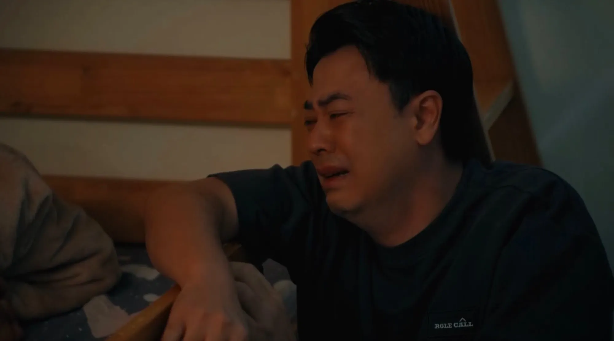 Dưới Ô Cửa Sáng Đèn - Tập 31: Mẹ Tài Ra Đi Đột Ngột, Gửi Gắm Con Trai Cho Chị Nguyệt - Ảnh 3.