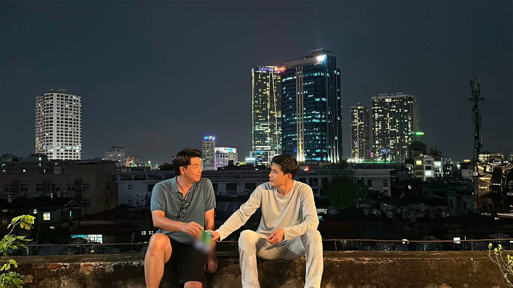 Loạt ảnh gây thương nhớ ở hậu trường Dưới ô cửa sáng đèn- Ảnh 3.