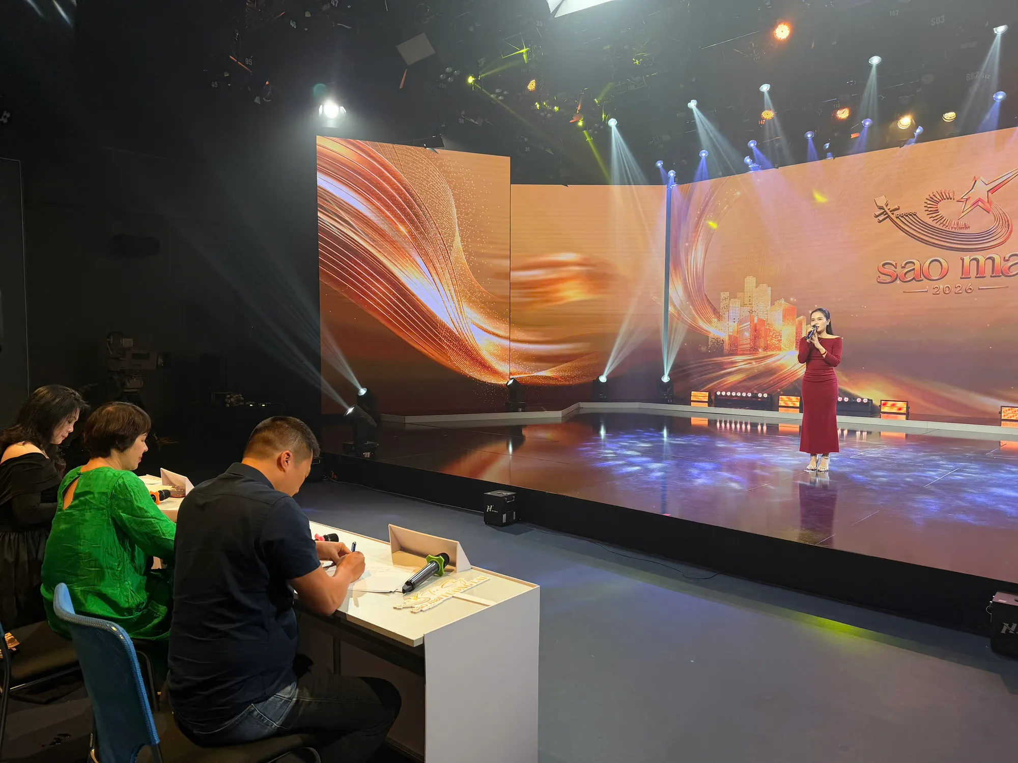 Sao Mai 2026: H&agrave;ng trăm th&iacute; sinh tham gia tranh t&agrave;i trong ng&agrave;y đầu sơ loại tại TP Hồ Ch&iacute; Minh- Ảnh 8.