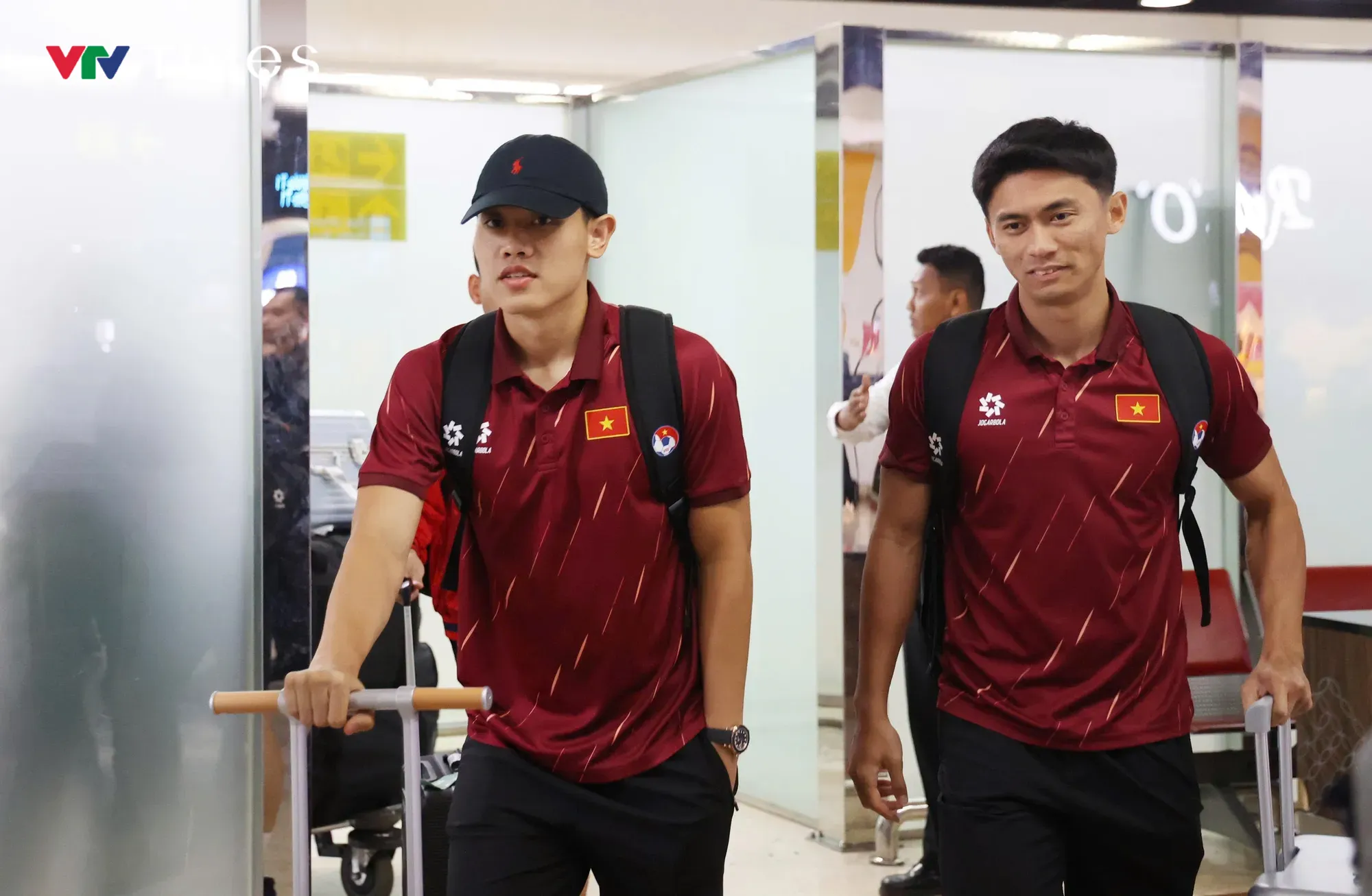 ĐT Việt Nam đến Indonesia trong sự chào đón nồng hậu, sẵn sàng cho trận "chung kết sớm" ASEAN Cup 2026- Ảnh 8. ĐT Việt Nam đến Indonesia trong sự chào đón nồng hậu, sẵn sàng cho trận "chung kết sớm" ASEAN Cup 2026- Ảnh 8.