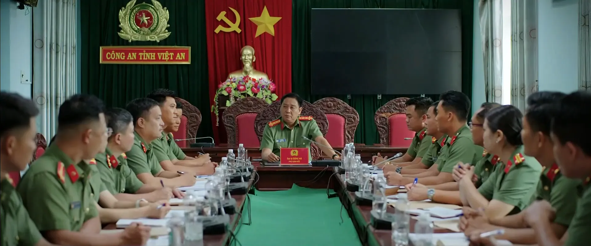 Trời Cao Nguyên Xanh - Tập 17: Tuấn Gay Gắt Chất Vấn Minh Vì Cảm Thấy Không Được Tin Tưởng- Ảnh 6.