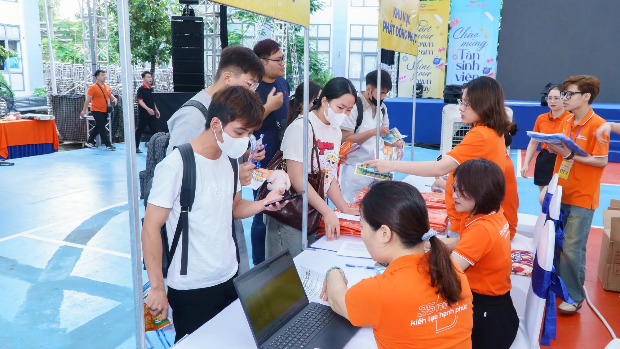 FPT Polytechnic đồng hành định hướng tương lai cho tân sinh viên- Ảnh 2.