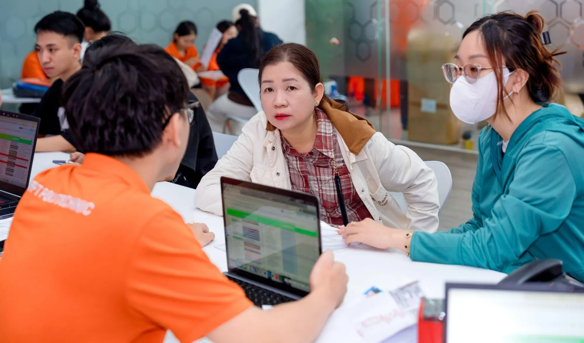 FPT Polytechnic đồng hành định hướng tương lai cho tân sinh viên- Ảnh 1.