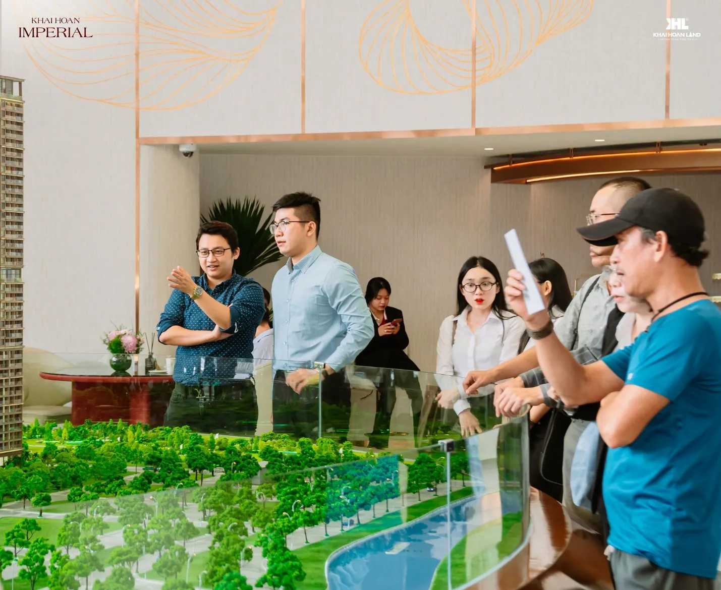 Đ&ocirc;ng đảo kh&aacute;ch h&agrave;ng tham dự workshop "Signature Botanica" kết hợp trải nghiệm Khải Ho&agrave;n Imperial- Ảnh 8.
