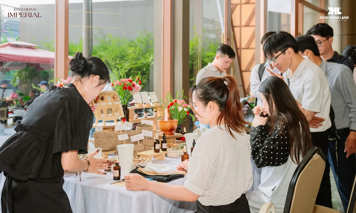 Đ&ocirc;ng đảo kh&aacute;ch h&agrave;ng tham dự workshop "Signature Botanica" kết hợp trải nghiệm Khải Ho&agrave;n Imperial- Ảnh 4.