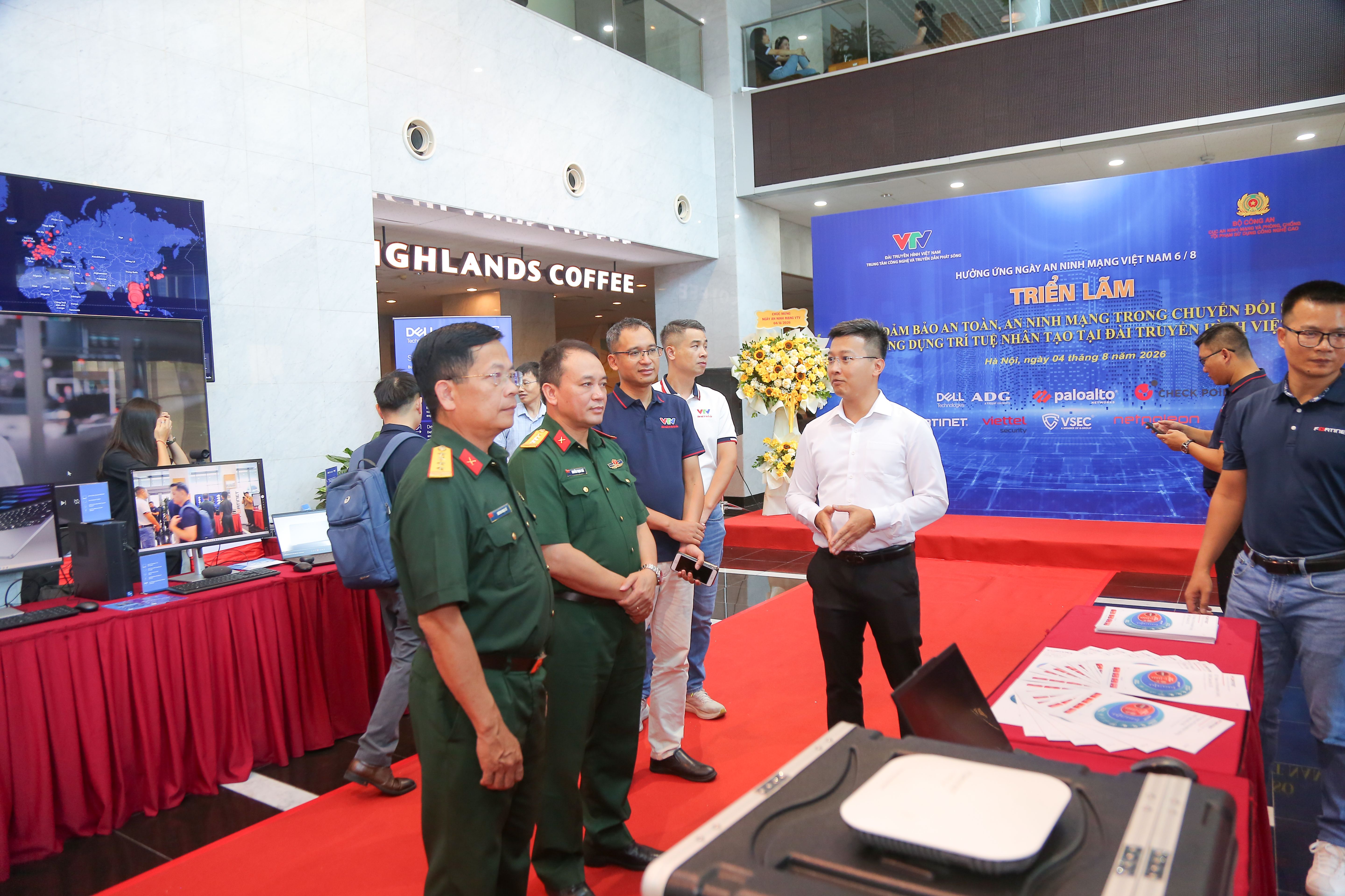 Khai mạc triển lãm bảo đảm an toàn, an ninh mạng tại Đài Truyền hình Việt Nam - Ảnh 3.