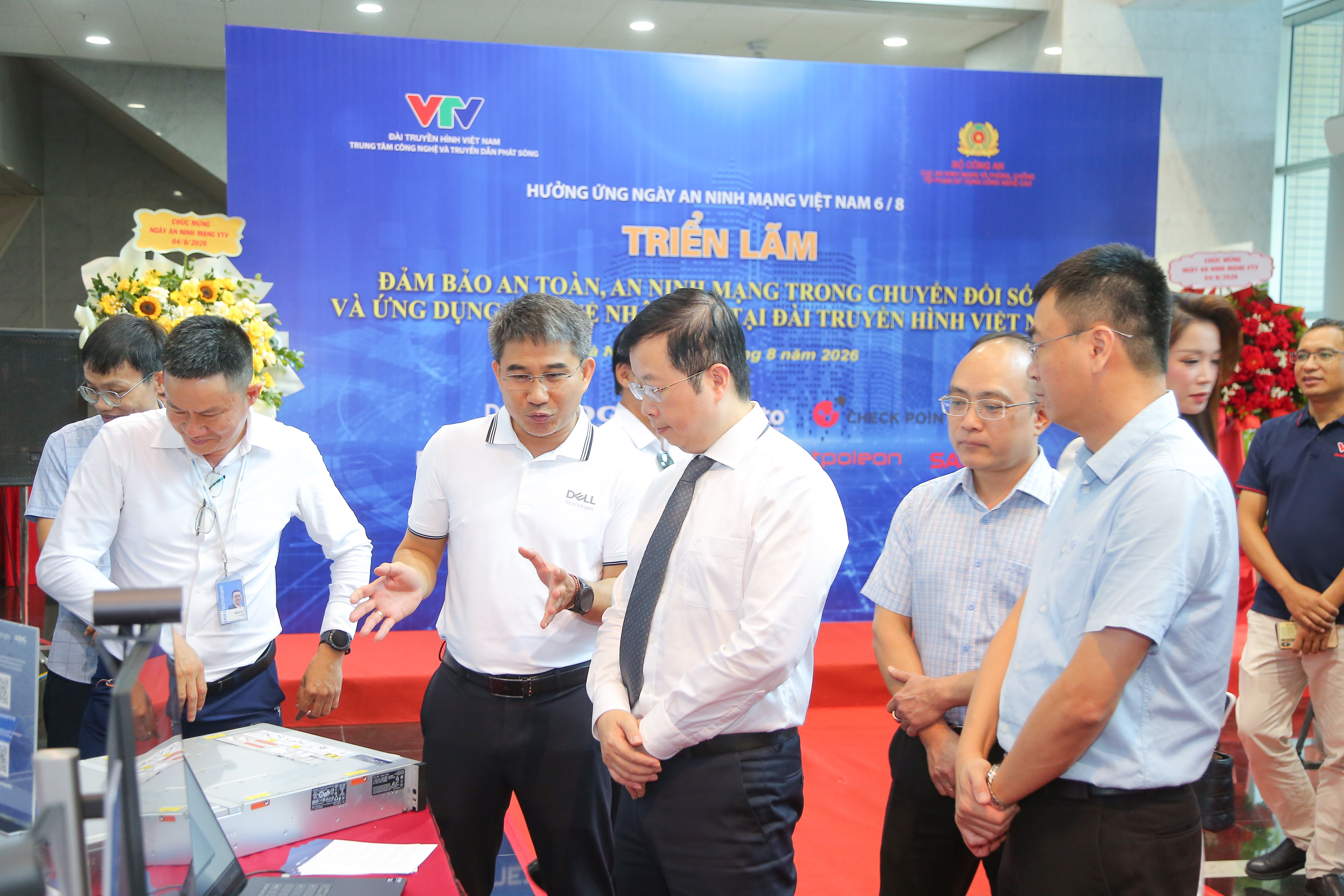 Khai mạc triển lãm bảo đảm an toàn, an ninh mạng tại Đài Truyền hình Việt Nam - Ảnh 2.