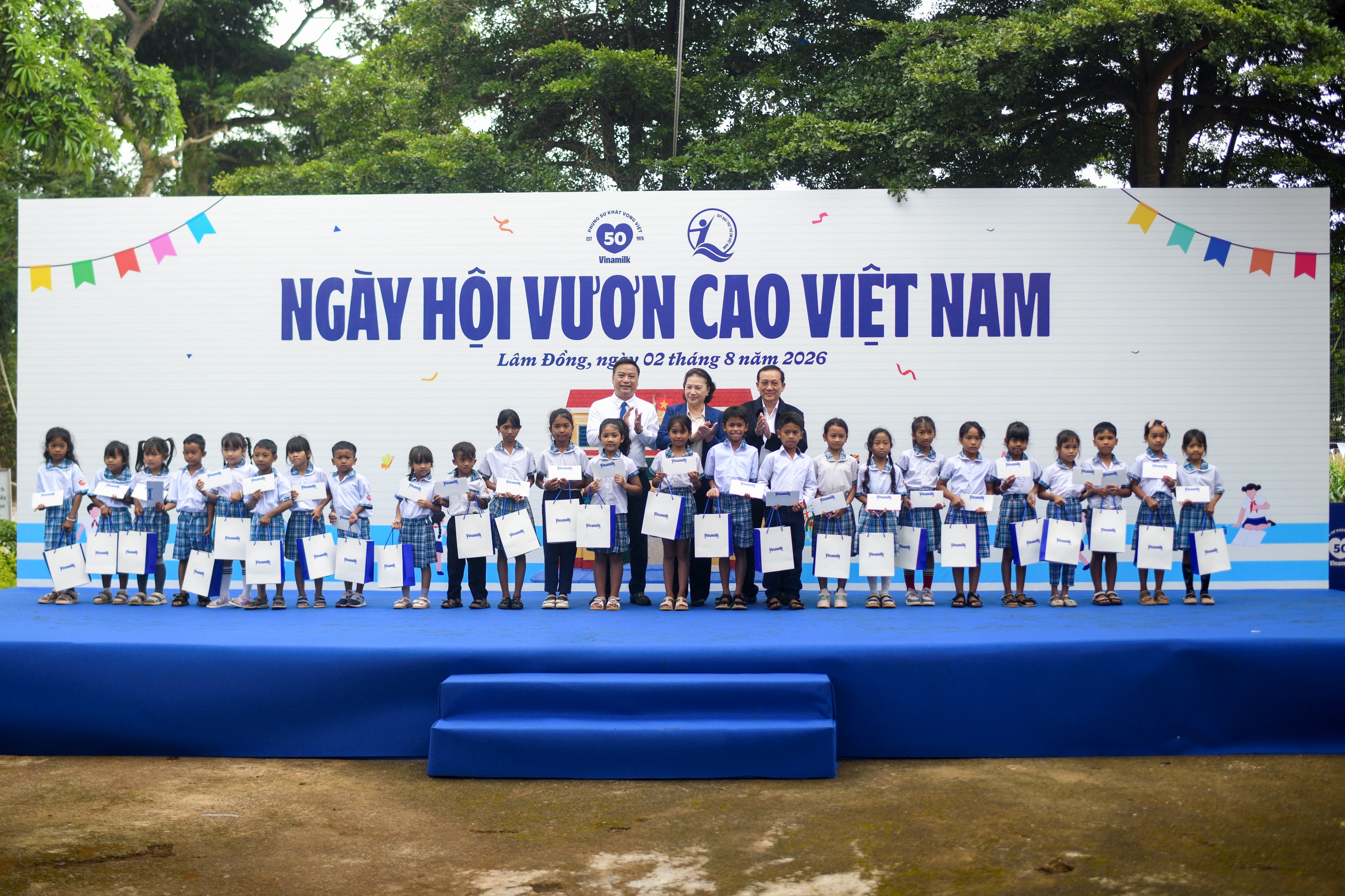 Từ dinh dưỡng đến kh&aacute;t vọng: H&agrave;nh tr&igrave;nh 50 năm đồng h&agrave;nh c&ugrave;ng trẻ em Việt- Ảnh 3.