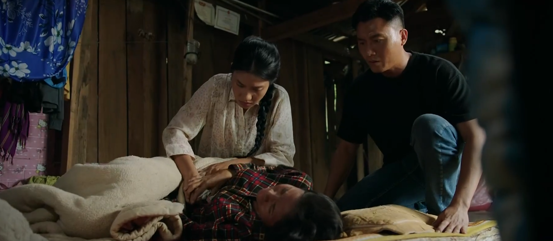 Trời Cao Nguyên Xanh - Tập 19: Tuấn Và Y Liên Hóa Giải Hiểu Lầm, Ông Lok Lộ Rõ Mưu Đồ Dùng Tiền Thao Túng Người Dân- Ảnh 3.