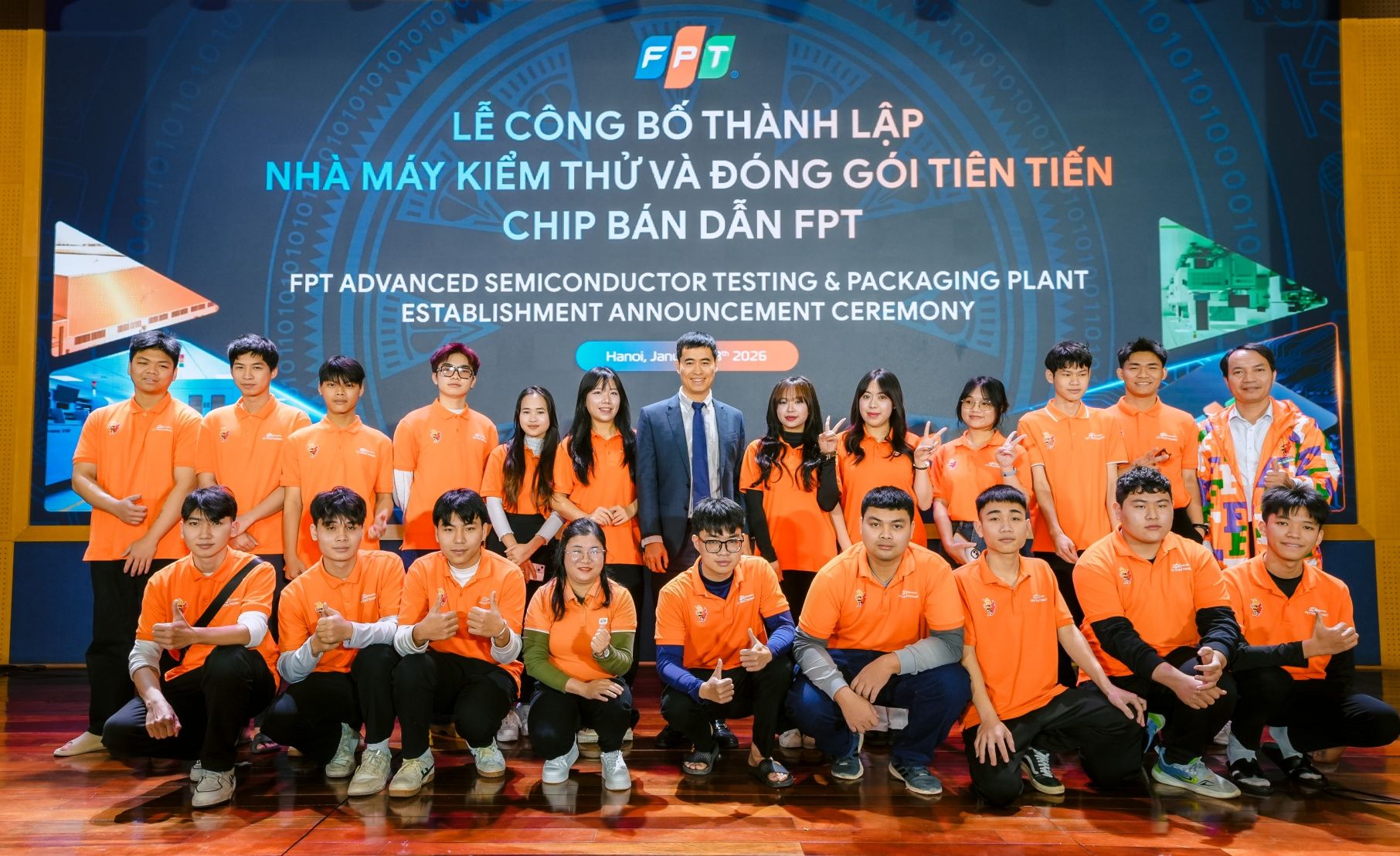 Trước thềm công bố điểm chuẩn: Chọn hướng "thực chiến" chắc suất ngành Chip bán dẫn - Ảnh 2.