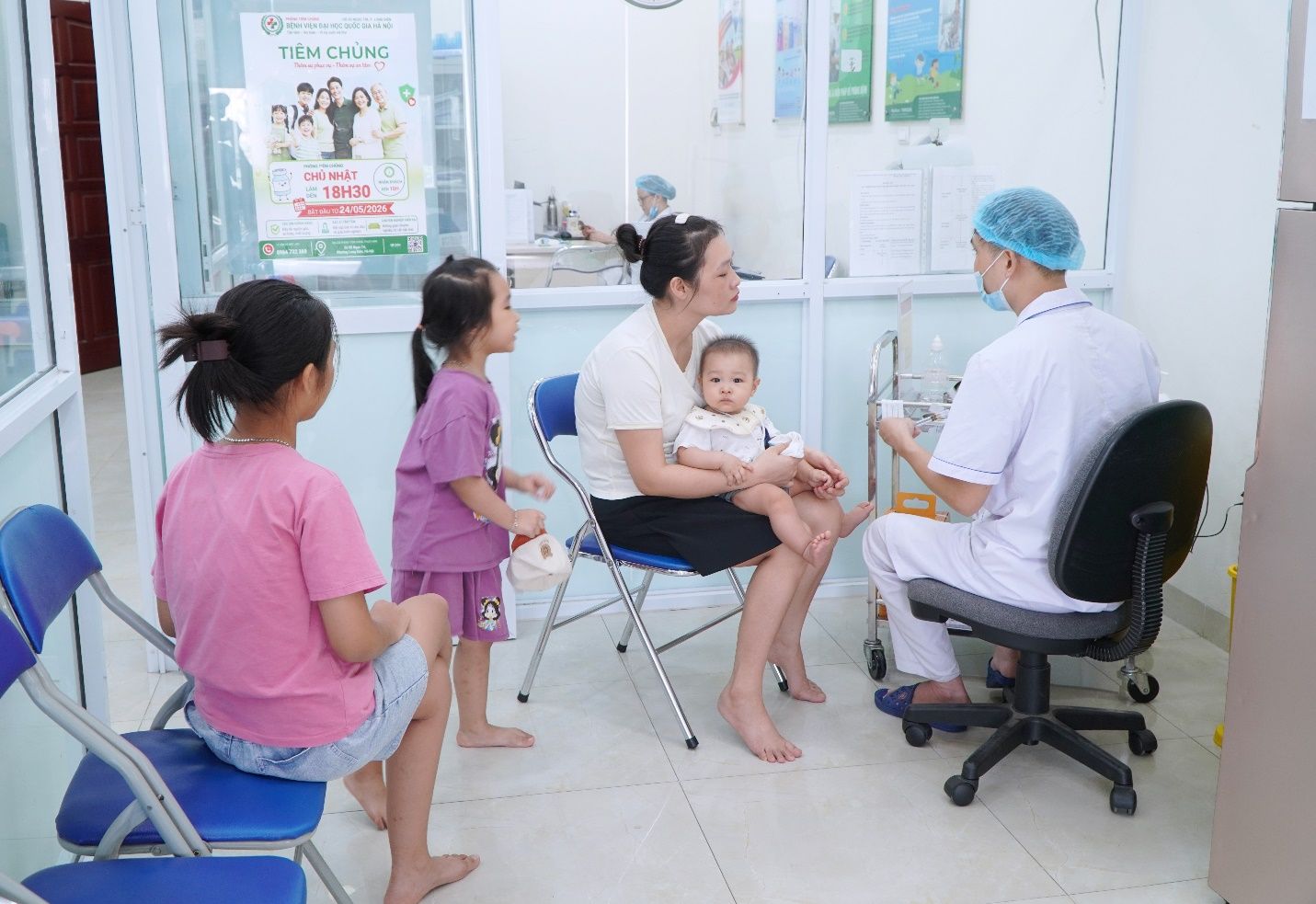 Chủ động bảo vệ trẻ trước nguy cơ dịch bệnh mùa tựu trường - Ảnh 3.