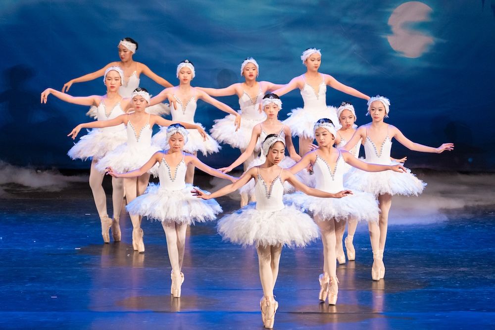 Gala Vũ kịch m&ugrave;a 5 c&ugrave;ng vở ballet kinh điển &ldquo;Hồ thi&ecirc;n nga&rdquo;: Kết nối v&agrave; lan tỏa t&igrave;nh y&ecirc;u nghệ thuật ballet  - Ảnh 1.