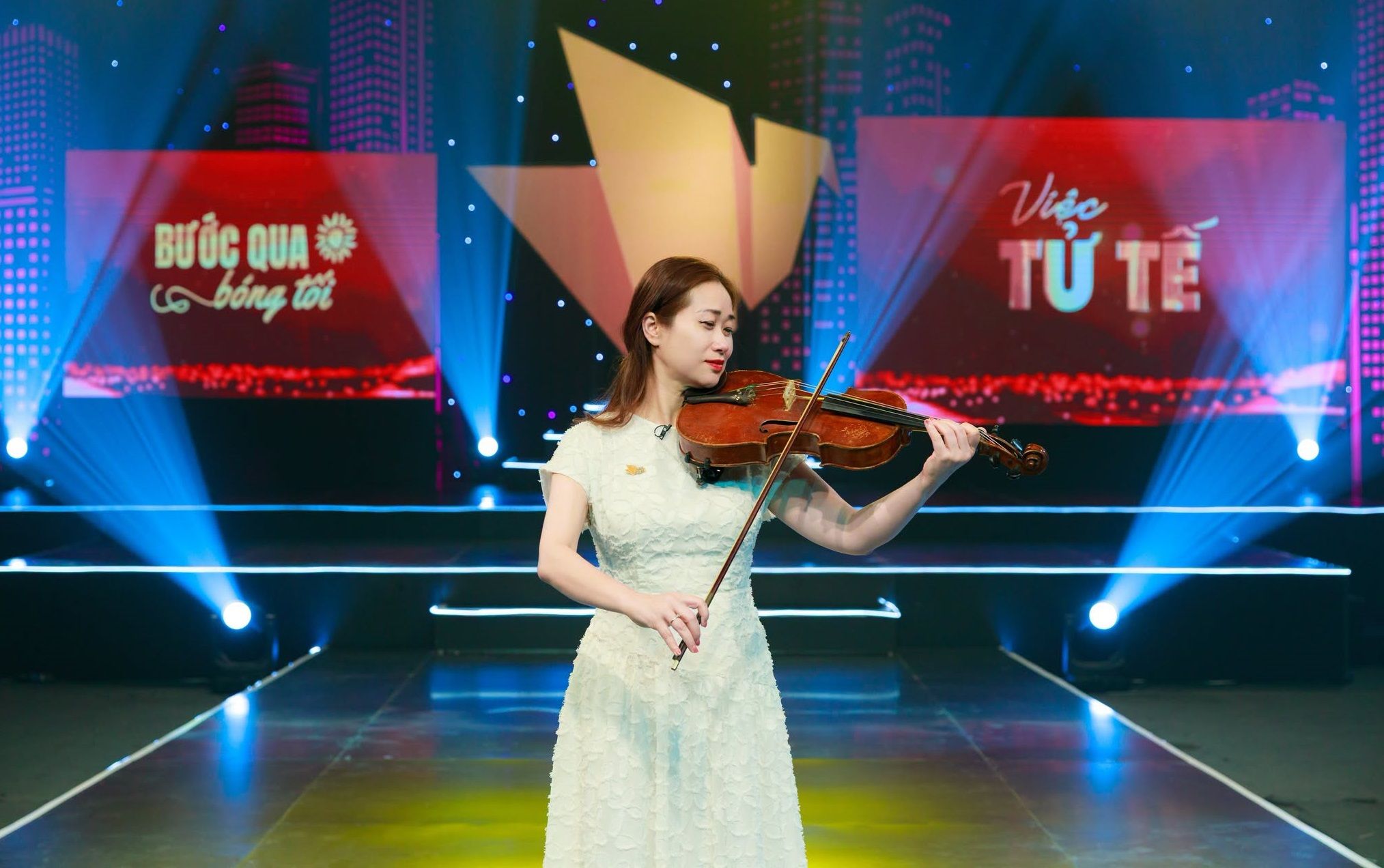 Việc tử tế tháng 8: Những người bước qua bóng tối để thắp sáng hy vọng cho cộng đồng- Ảnh 4.