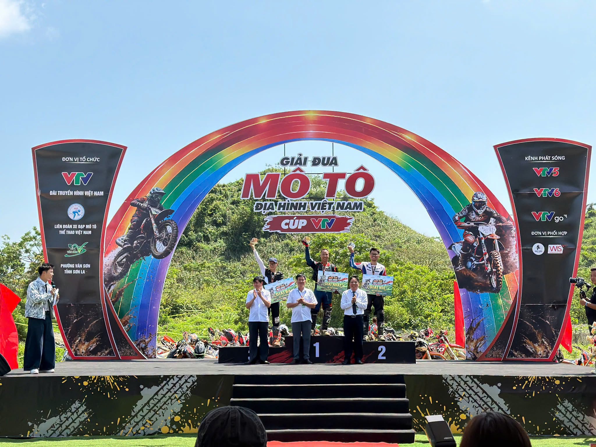 Dấu ấn từ Giải đua Mô tô địa hình Việt Nam – Cúp VTV 2026- Ảnh 1. Dấu ấn từ Giải đua Mô tô địa hình Việt Nam – Cúp VTV 2026- Ảnh 1.