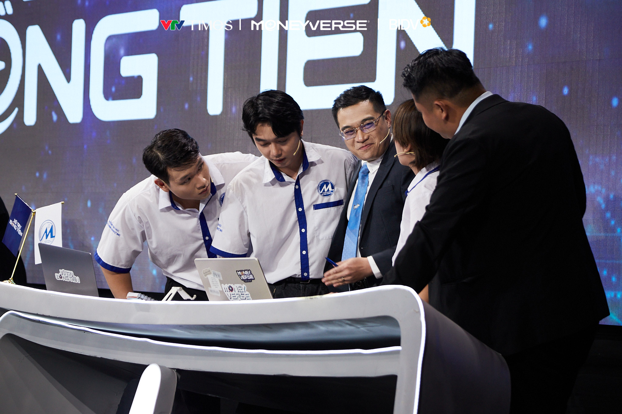 Vũ trụ đồng tiền 2026 ch&iacute;nh thức l&ecirc;n s&oacute;ng - Tập 1 v&ograve;ng Tứ kết: Hố đen danh t&iacute;nh- Ảnh 7.