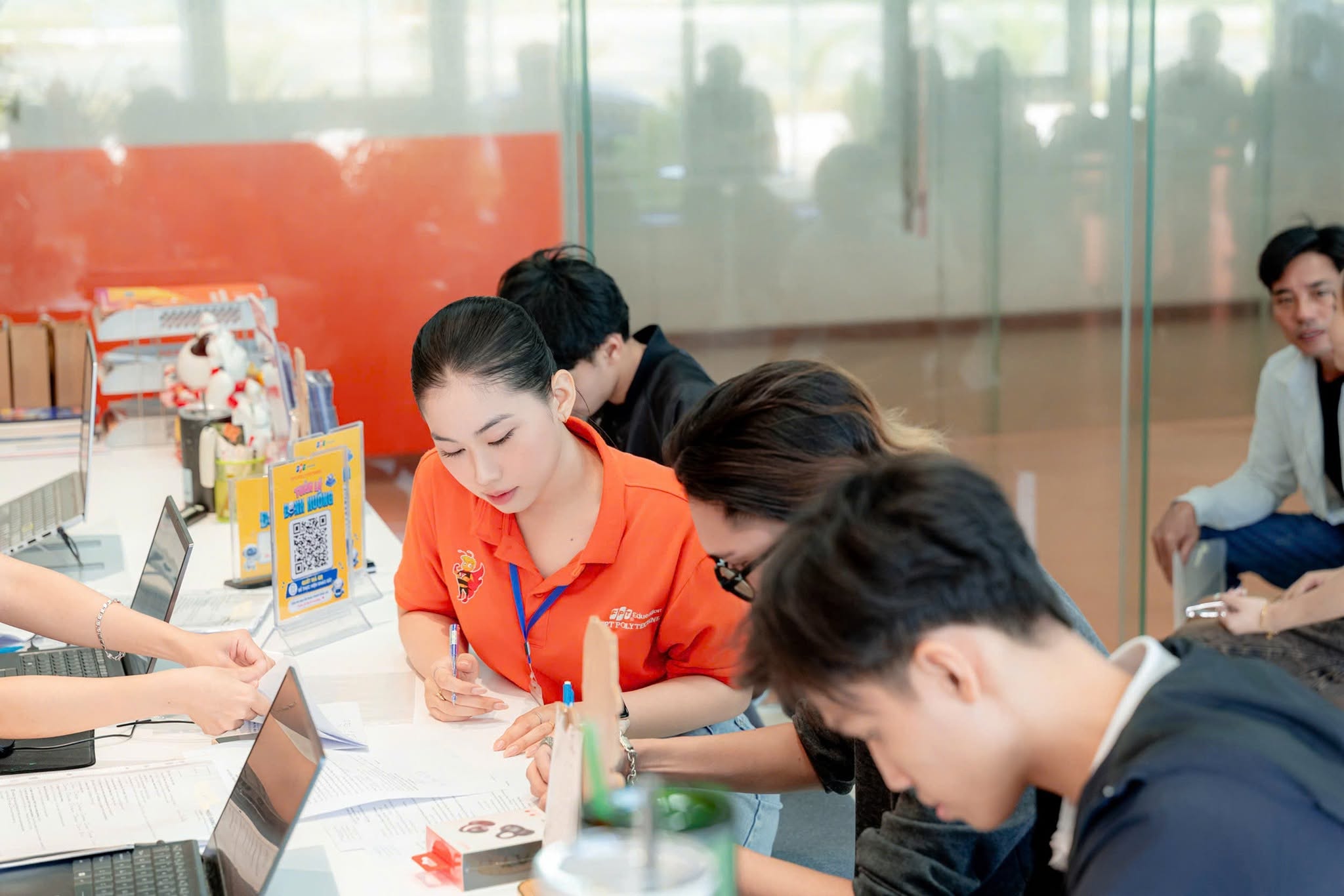 Huế bước vào chu kỳ phát triển mới: Cơ hội nghề nghiệp ngay trên "sân nhà" cho người trẻ- Ảnh 3.