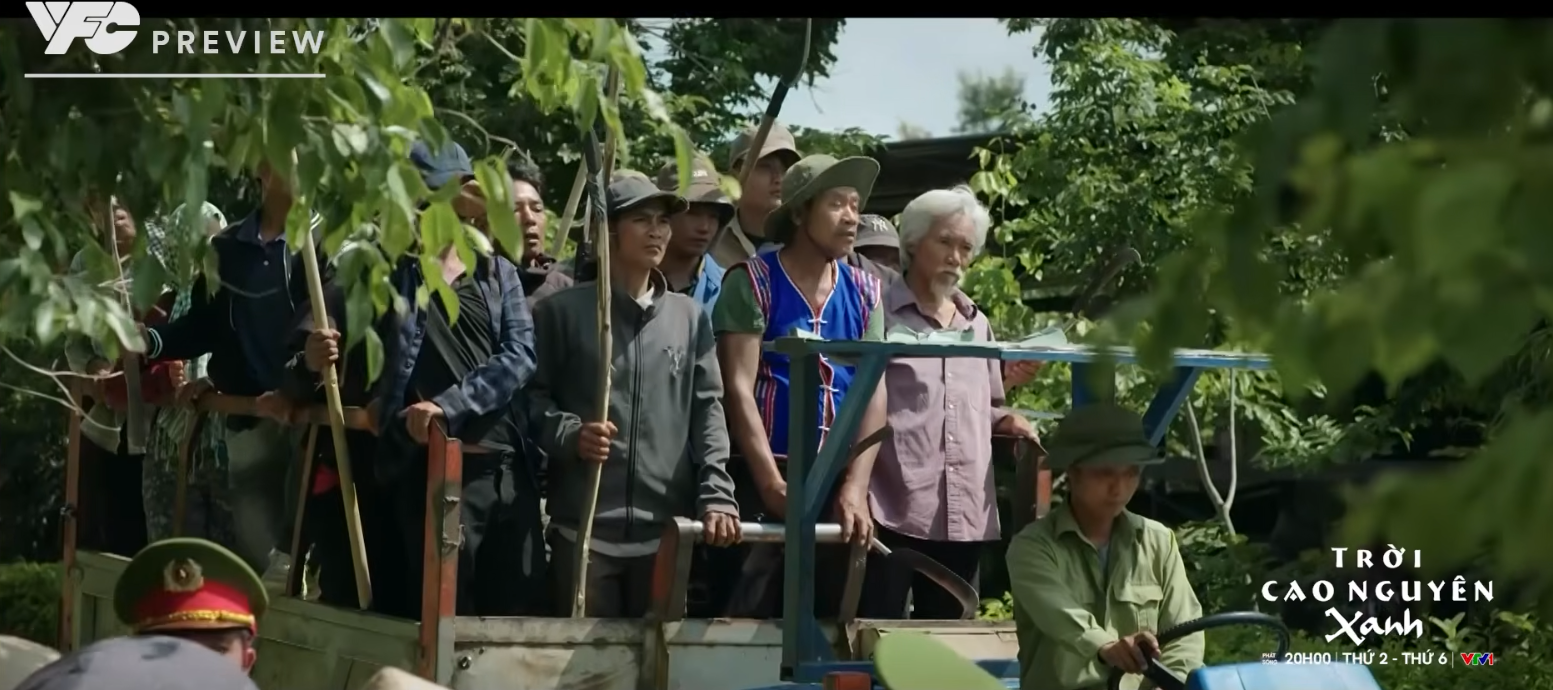 Trời Cao Nguyên Xanh - Tập Cuối: Lok Đưa A Dũi Bỏ Trốn, Y Liên Bị Bắt Cóc - Ảnh 4.