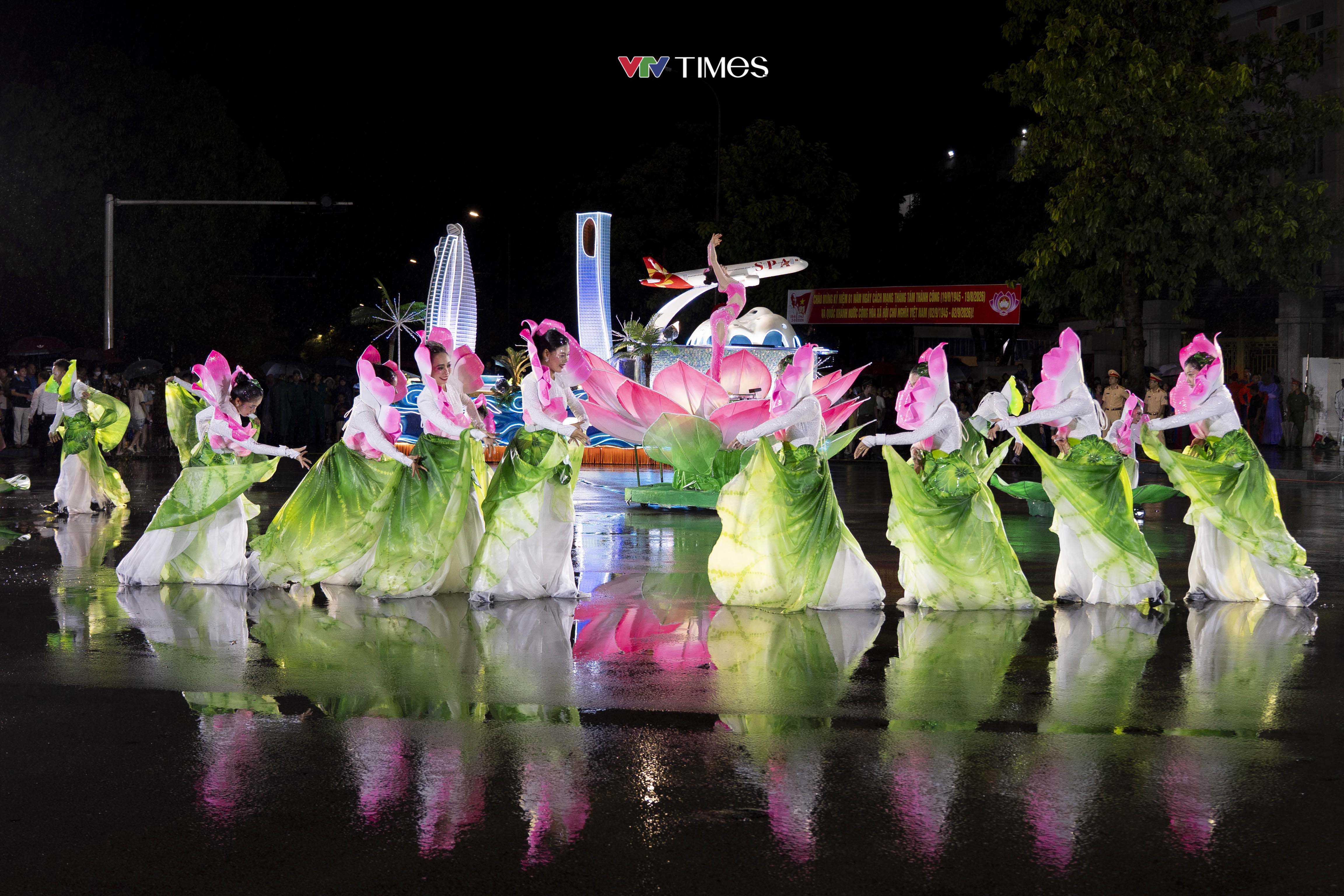 B&ugrave;ng nổ c&ugrave;ng Carnival Nghệ An 2026 &ldquo;&Aacute;nh dương bất tận&rdquo; - Ảnh 6.