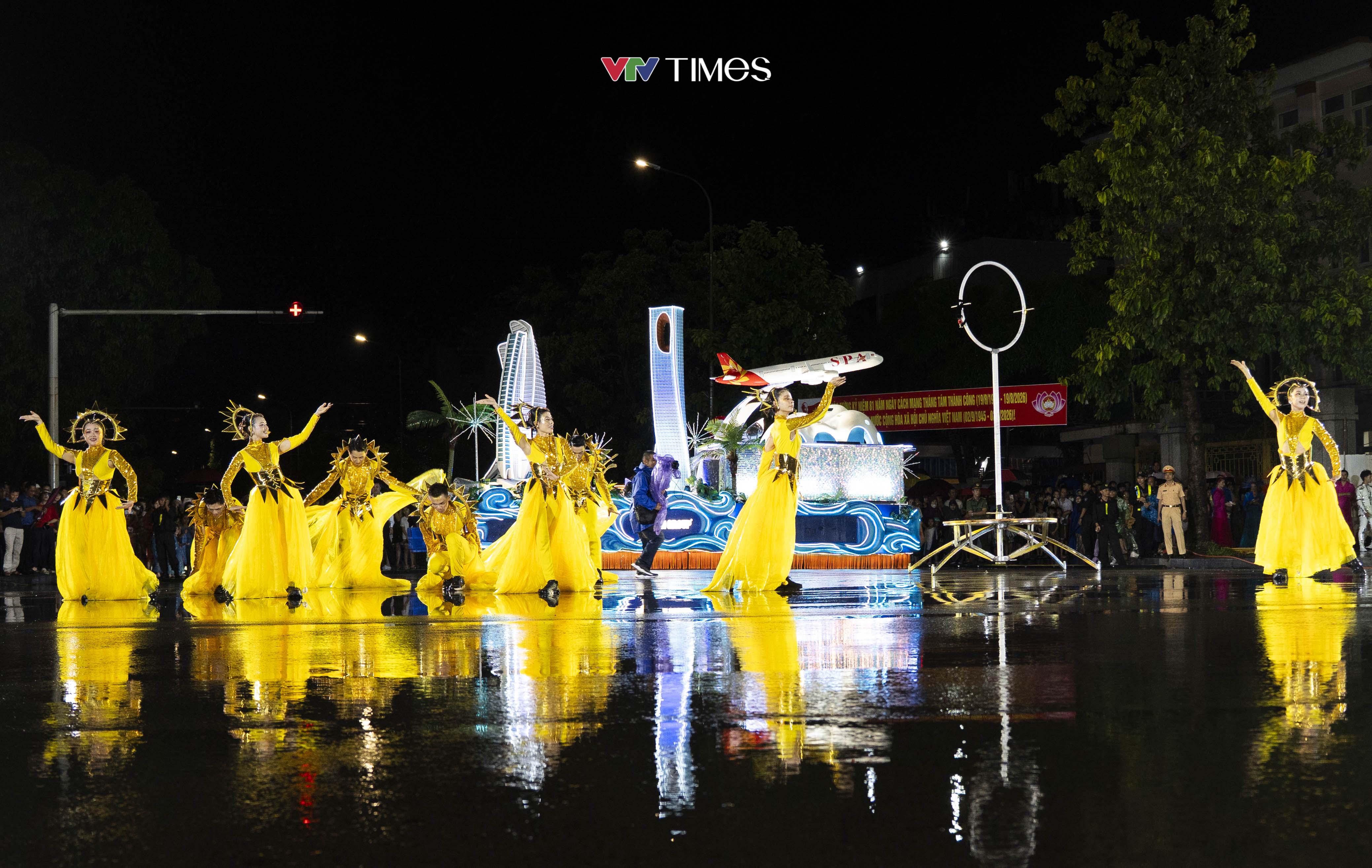 B&ugrave;ng nổ c&ugrave;ng Carnival Nghệ An 2026 &ldquo;&Aacute;nh dương bất tận&rdquo; - Ảnh 8.